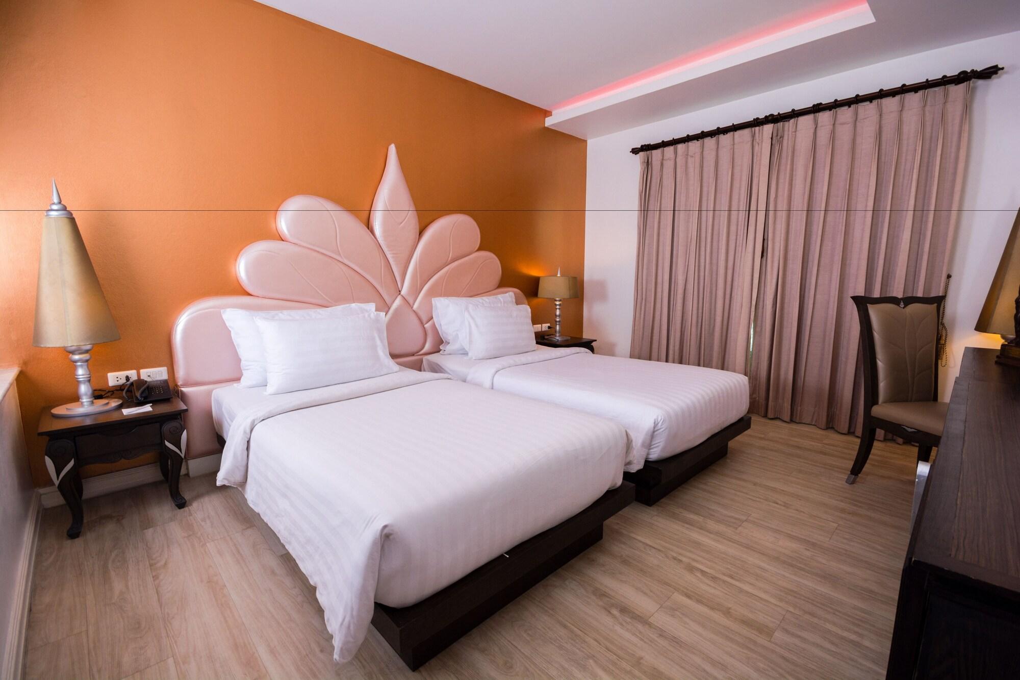 Chillax Resort Бангкок Экстерьер фото