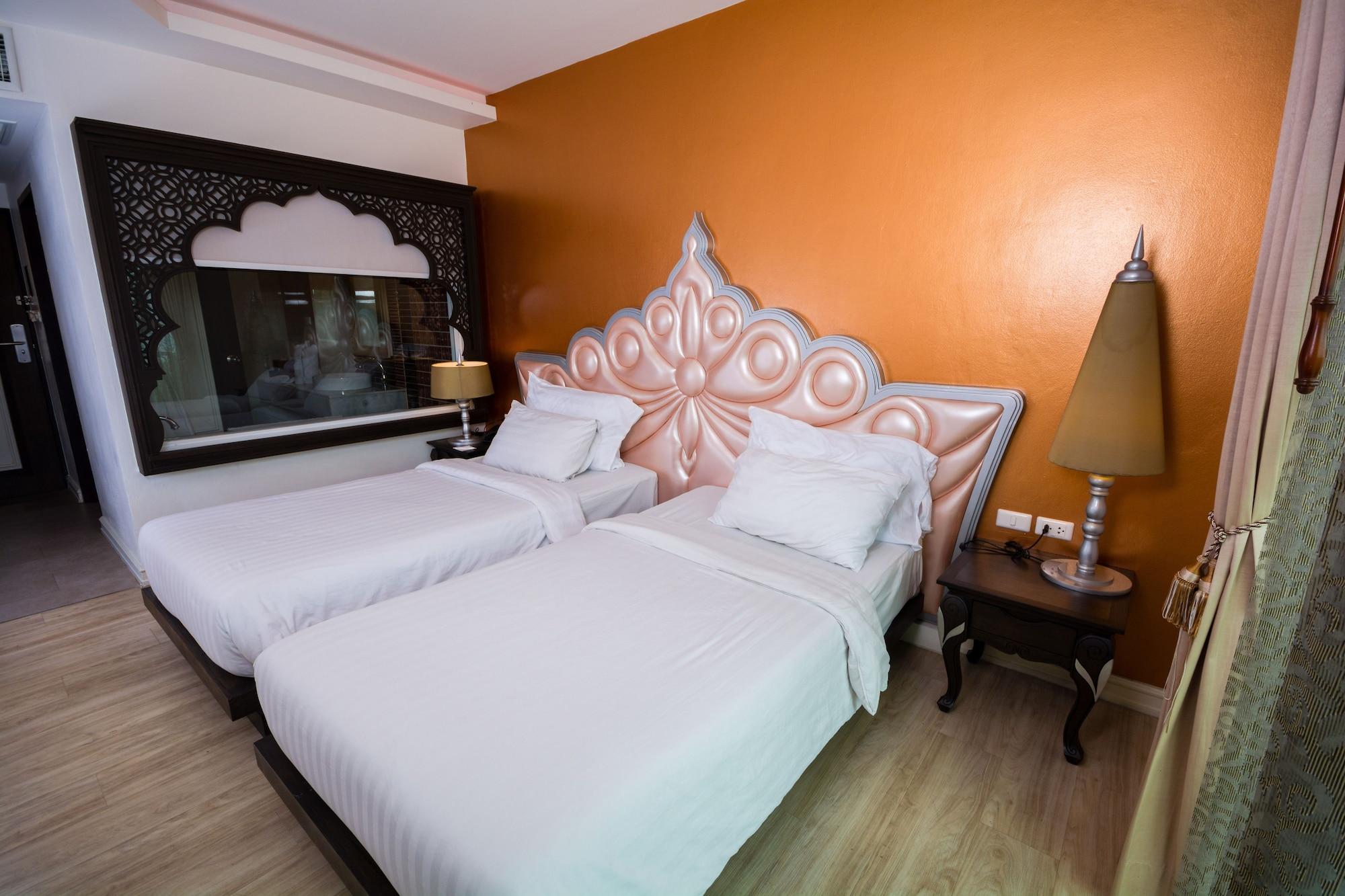Chillax Resort Бангкок Экстерьер фото