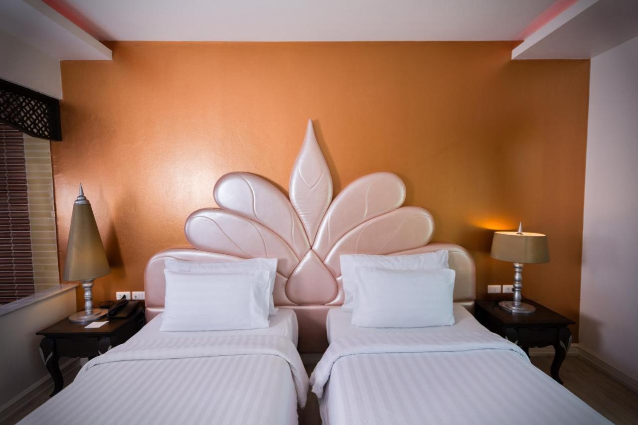 Chillax Resort Бангкок Экстерьер фото