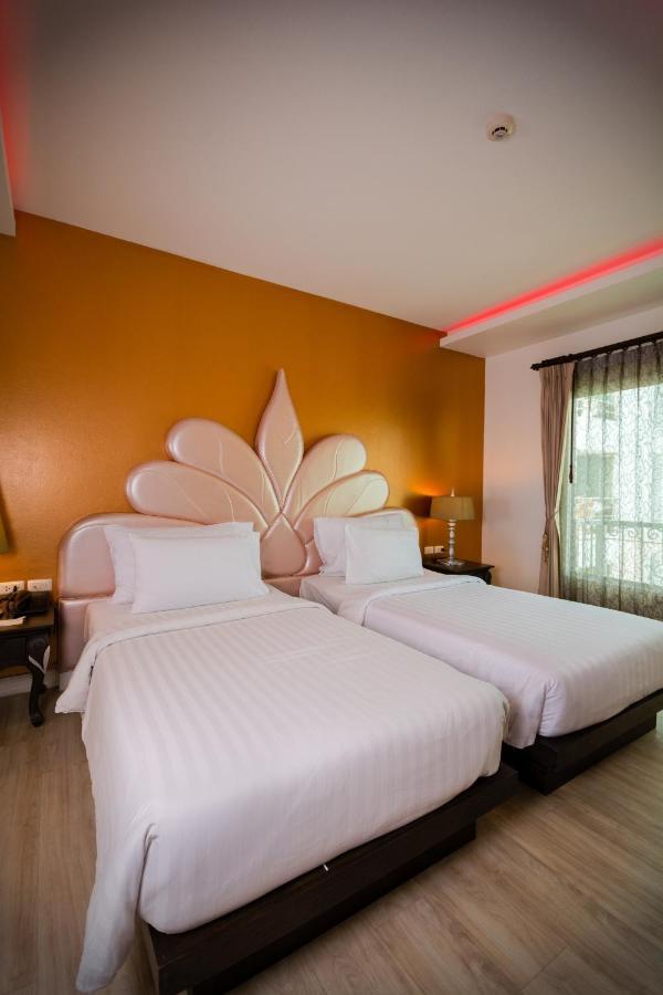 Chillax Resort Бангкок Экстерьер фото